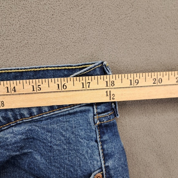 Levi's 505 Mens Jeans 36x30 Blue Denim Straight Fit Medium Wash Measures 36x29 - Picture 5 of 11